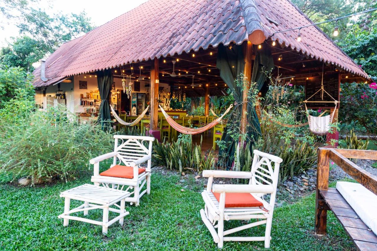 Naturalmente Boutique Bungalows Y Cocina Mediterranea Las Lajas  Exterior foto