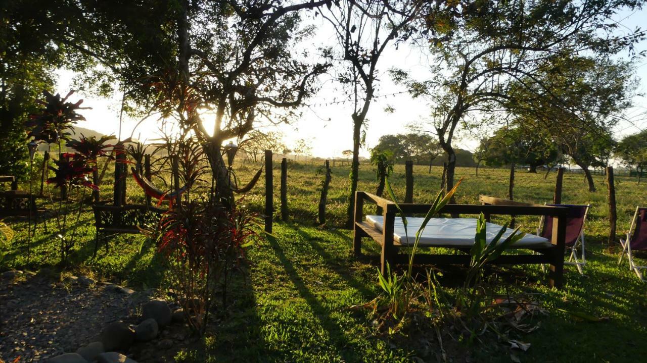 Naturalmente Boutique Bungalows Y Cocina Mediterranea Las Lajas  Exterior foto